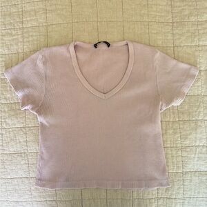 Brandy Melville Light Lavender Ribbed V‑Neck Tee